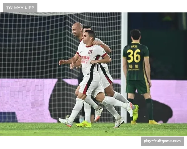 枪手新核马杜埃凯梅开二度 客场世界波彰显个人能力